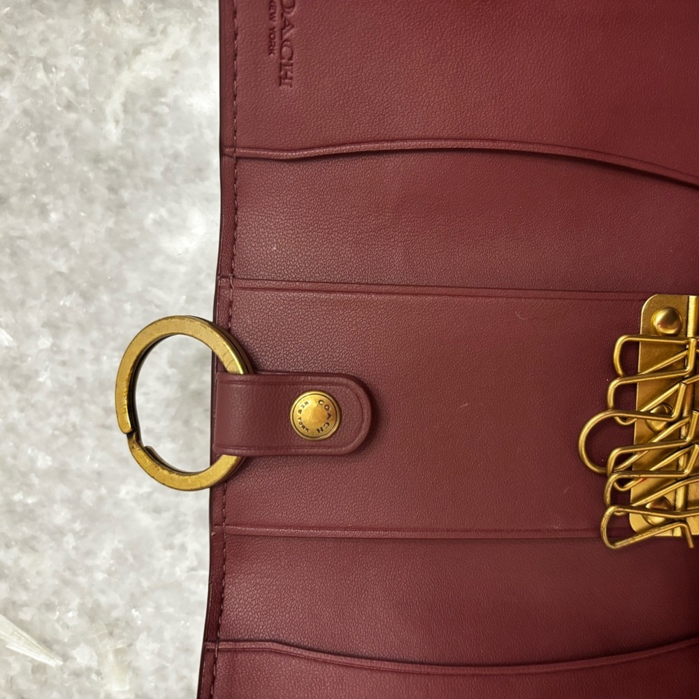 Coach Signature Key Case - Picture 5 of 6